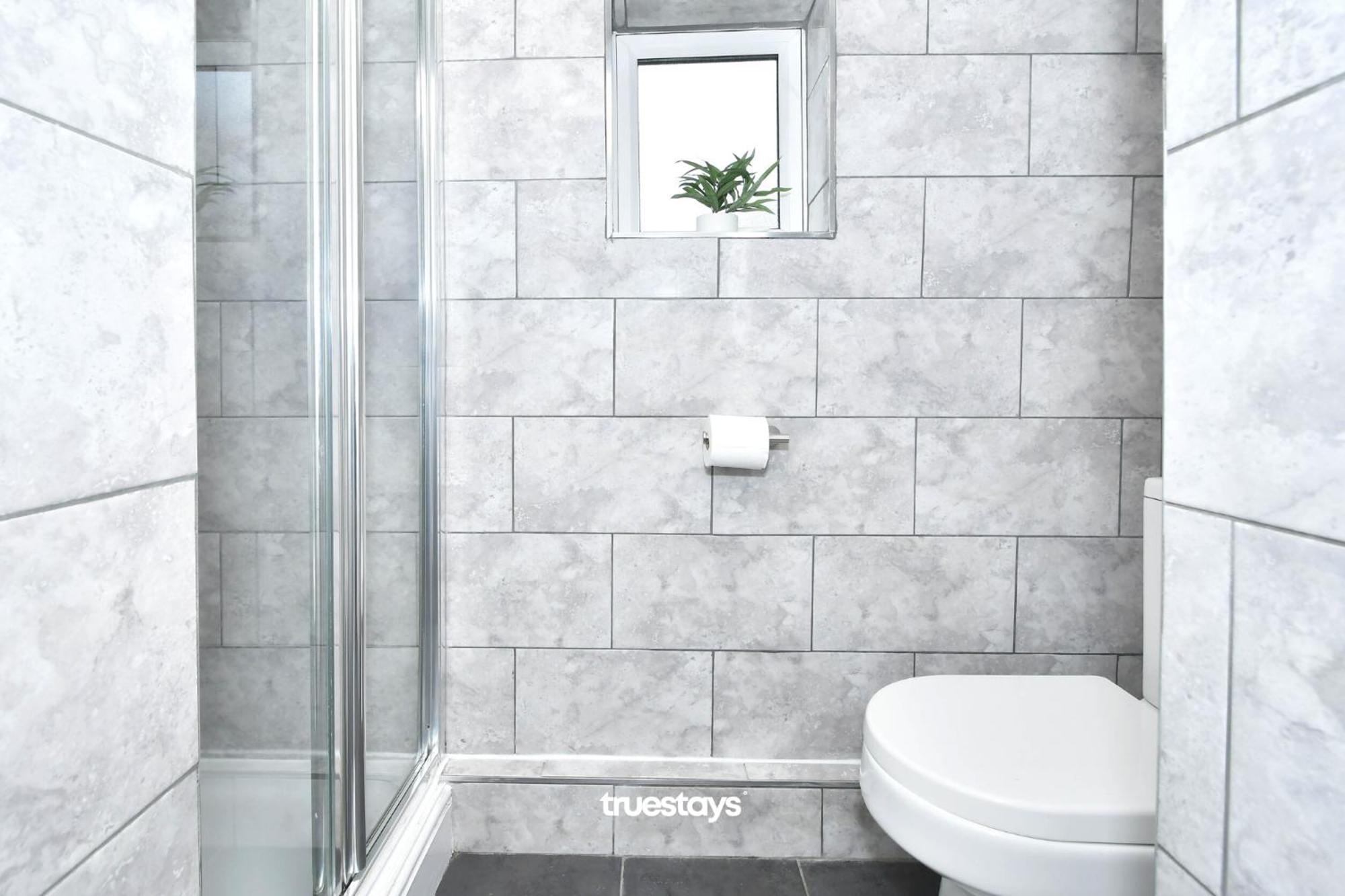 Gilman House By Truestays - 4 Bedroom House In Stoke-On-Trent Etruria Extérieur photo