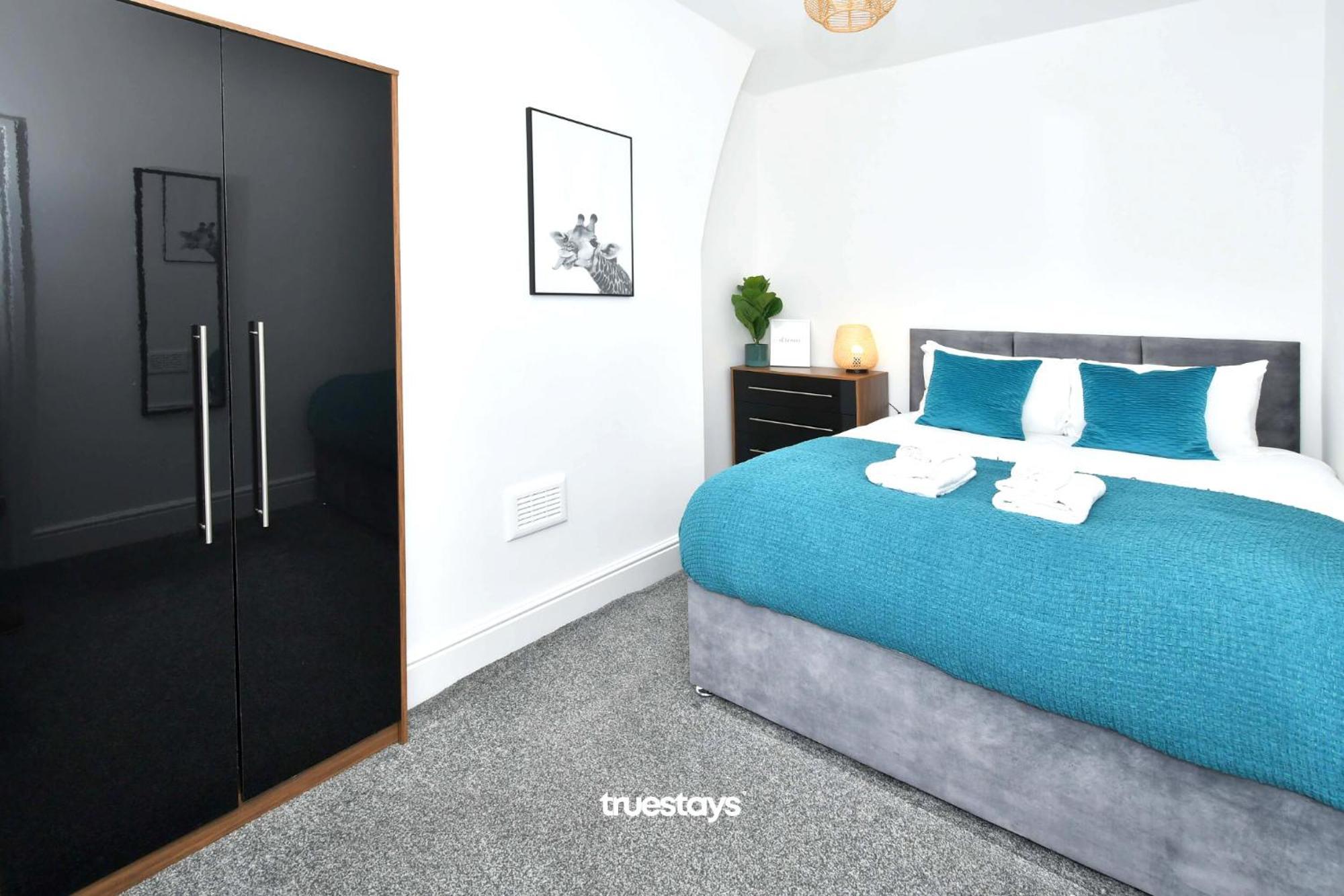 Gilman House By Truestays - 4 Bedroom House In Stoke-On-Trent Etruria Extérieur photo